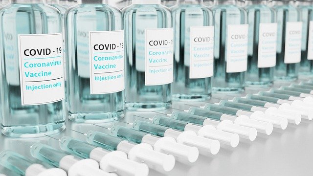 Ryzyko zakrzepów w razie COVID-19 i po szczepieniu AstraZeneką