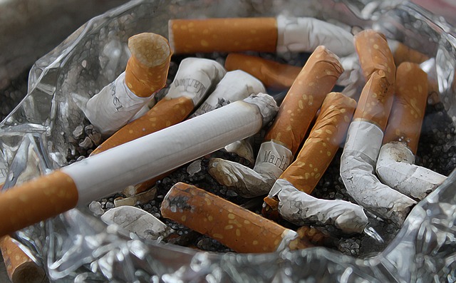 Co 6 sekund na świecie umiera kolejna osoba z powodu palenia